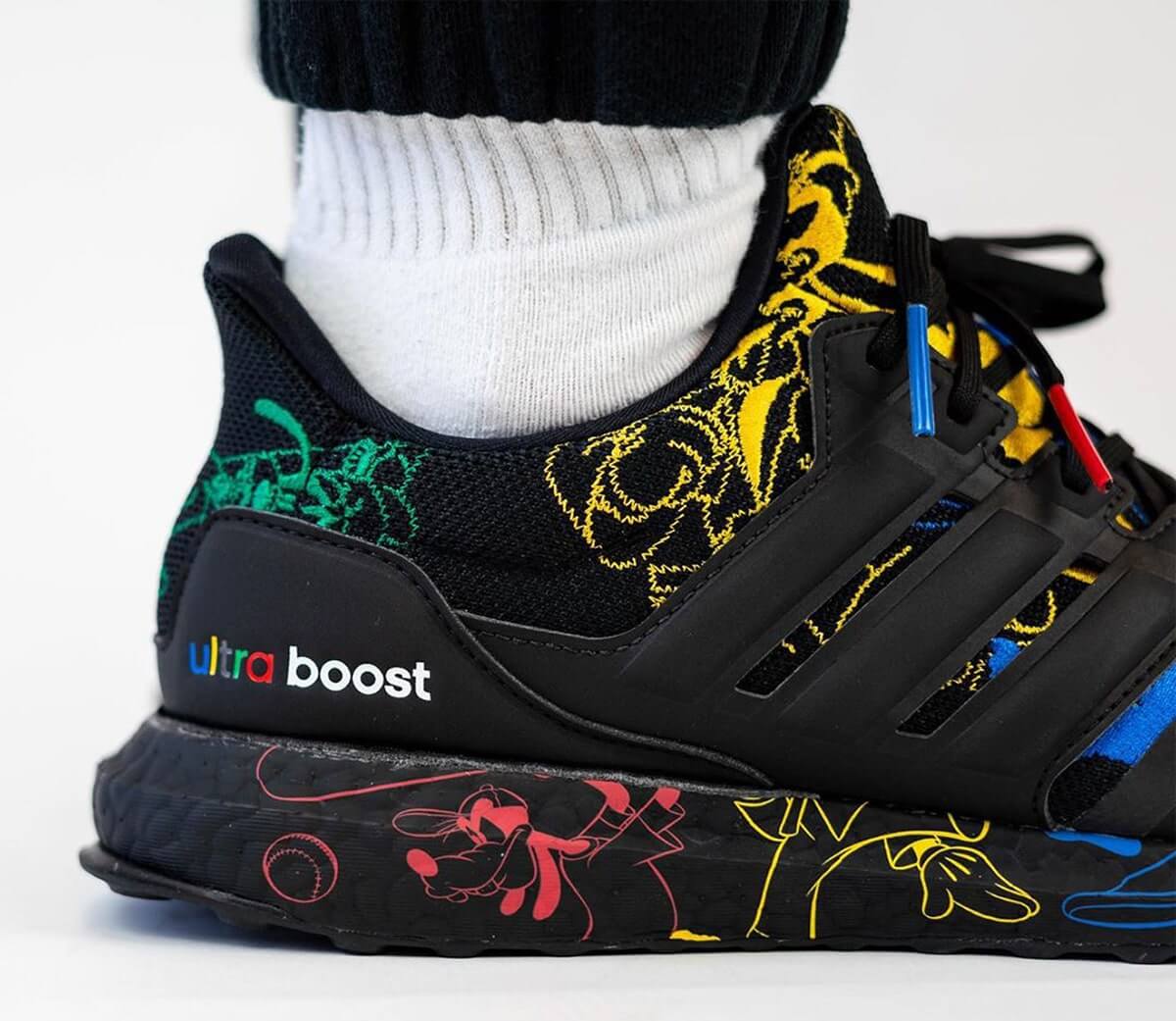 Siluet Goofy dalam model UltraBOOST